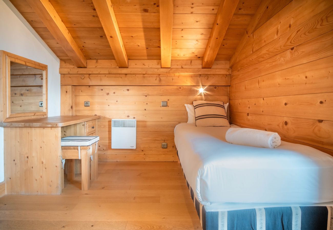 Apartment in Les Houches - Maison Neuve 3 - Sauna - Téléphérique - Mont-Blanc