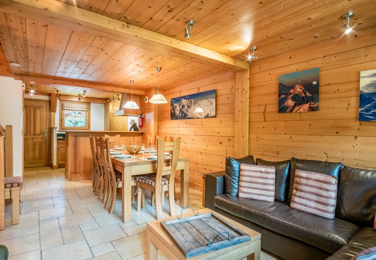 Apartment in Les Houches - Maison Neuve 3 - Sauna - Téléphérique - Mont-Blanc