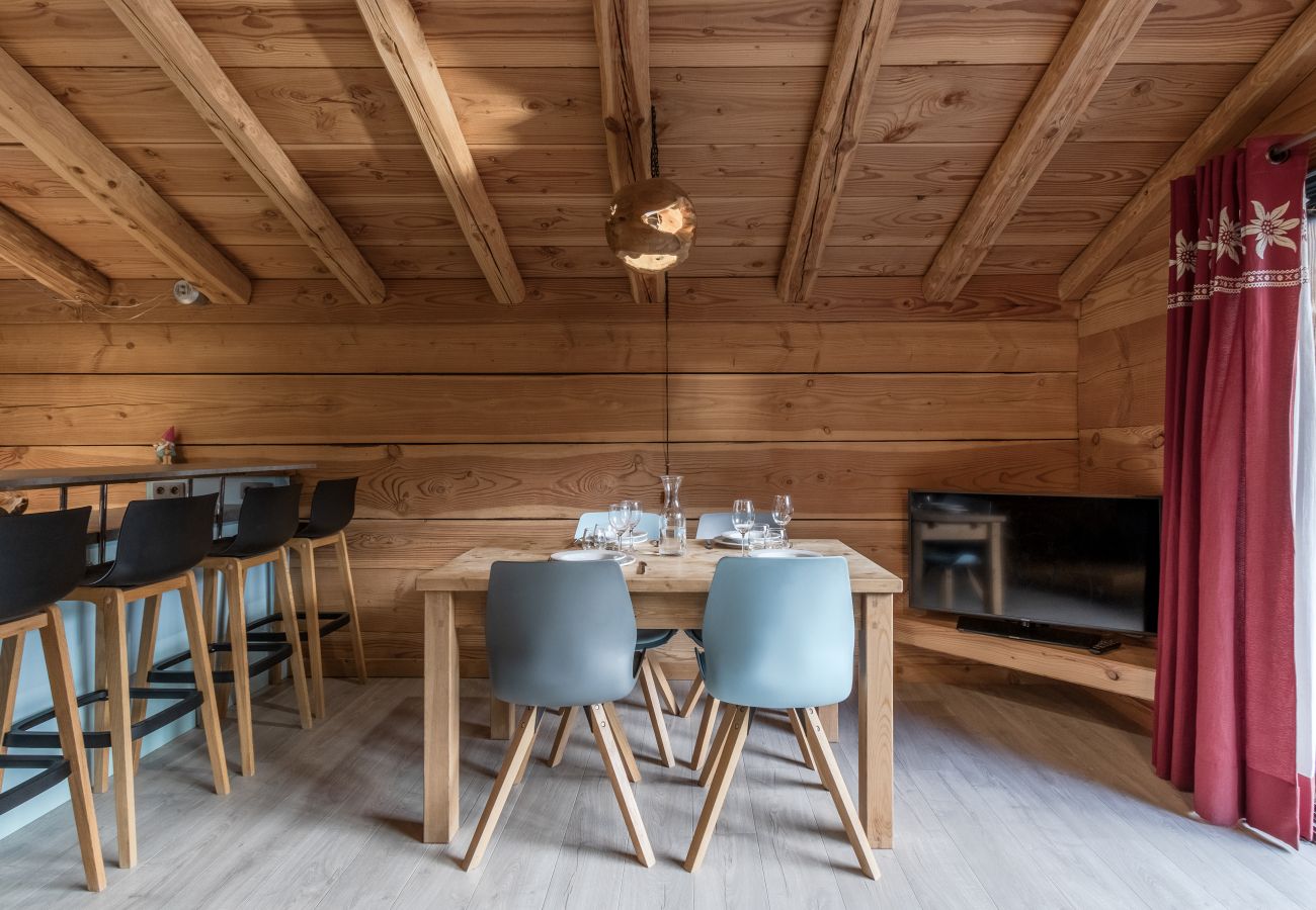 Apartment in Chamonix-Mont-Blanc - Le Grand Champs - Terrasse avec vue Mt.Blanc