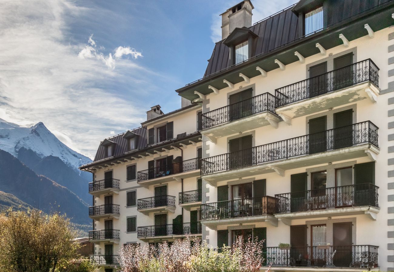 Apartment in Chamonix-Mont-Blanc - Bel Oiseau - Hypercentre - Balcon -Chamonix