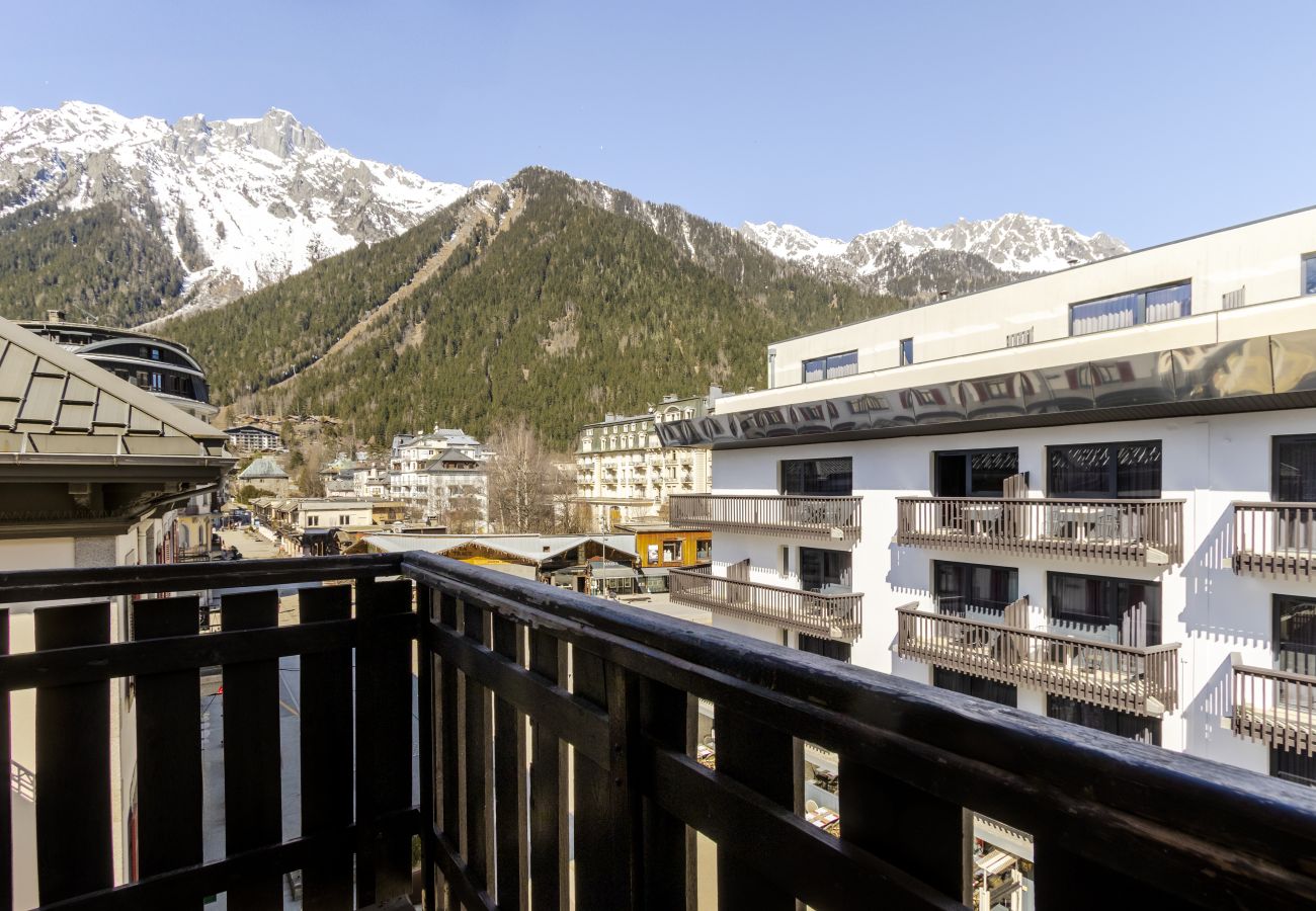 Apartment in Chamonix-Mont-Blanc - L'étoile des Alpes vue montagne - Centre