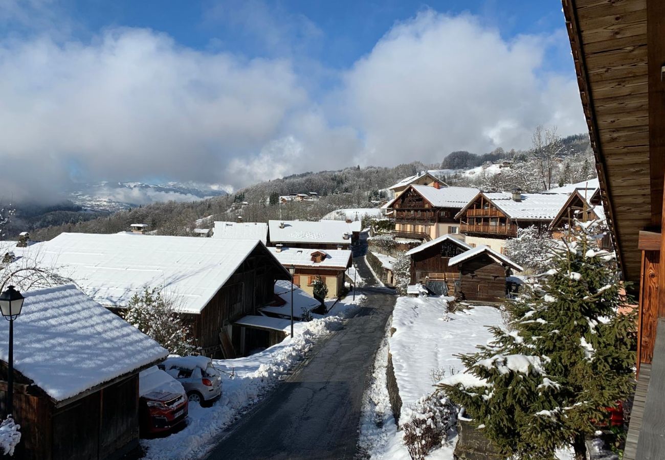 Chalet in Servoz - Chalet du Mont