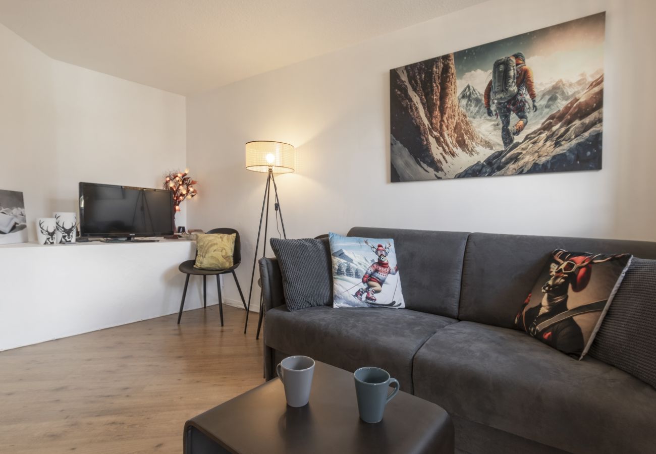 Apartment in Chamonix-Mont-Blanc - Le Triolet - Centre-ville - Balcon avec vue