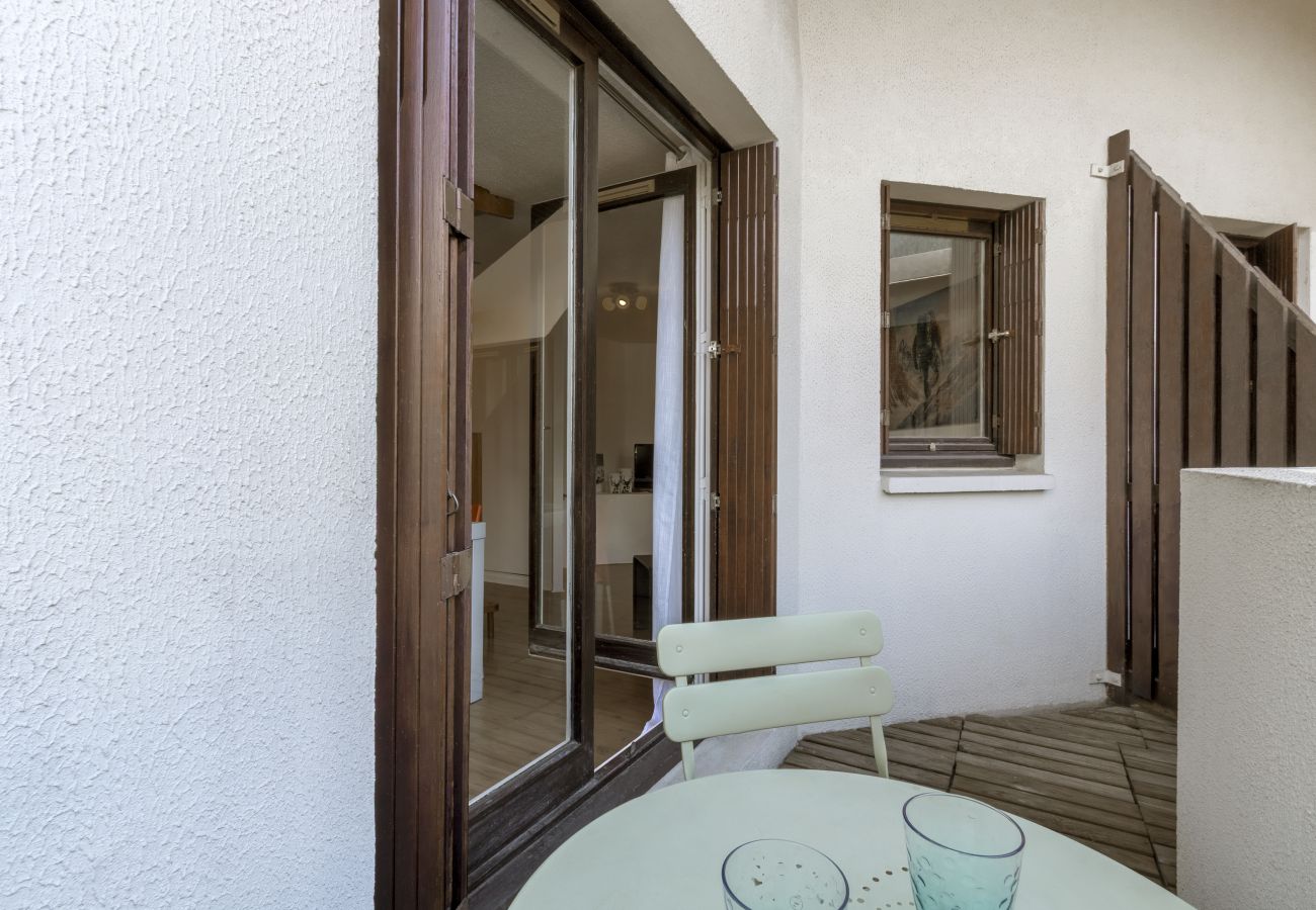 Apartment in Chamonix-Mont-Blanc - Le Triolet - Centre-ville - Balcon avec vue
