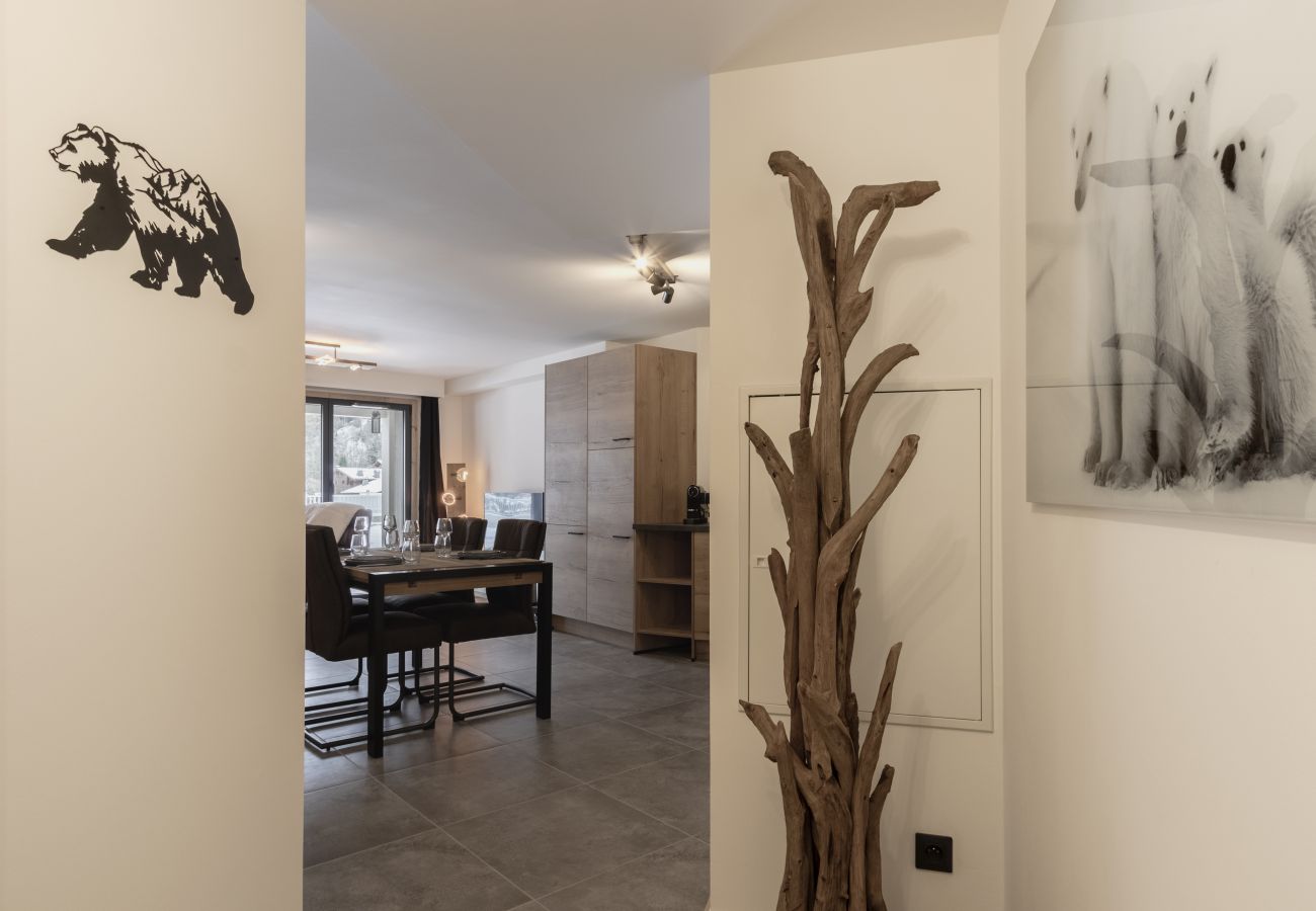 Apartment in Les Houches - The Bear – Sauna, Piscine - Face au Kandahar