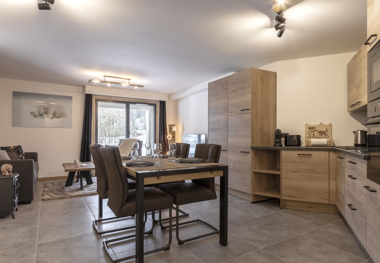 Apartment in Les Houches - The Bear – Sauna, Piscine - Face au Kandahar