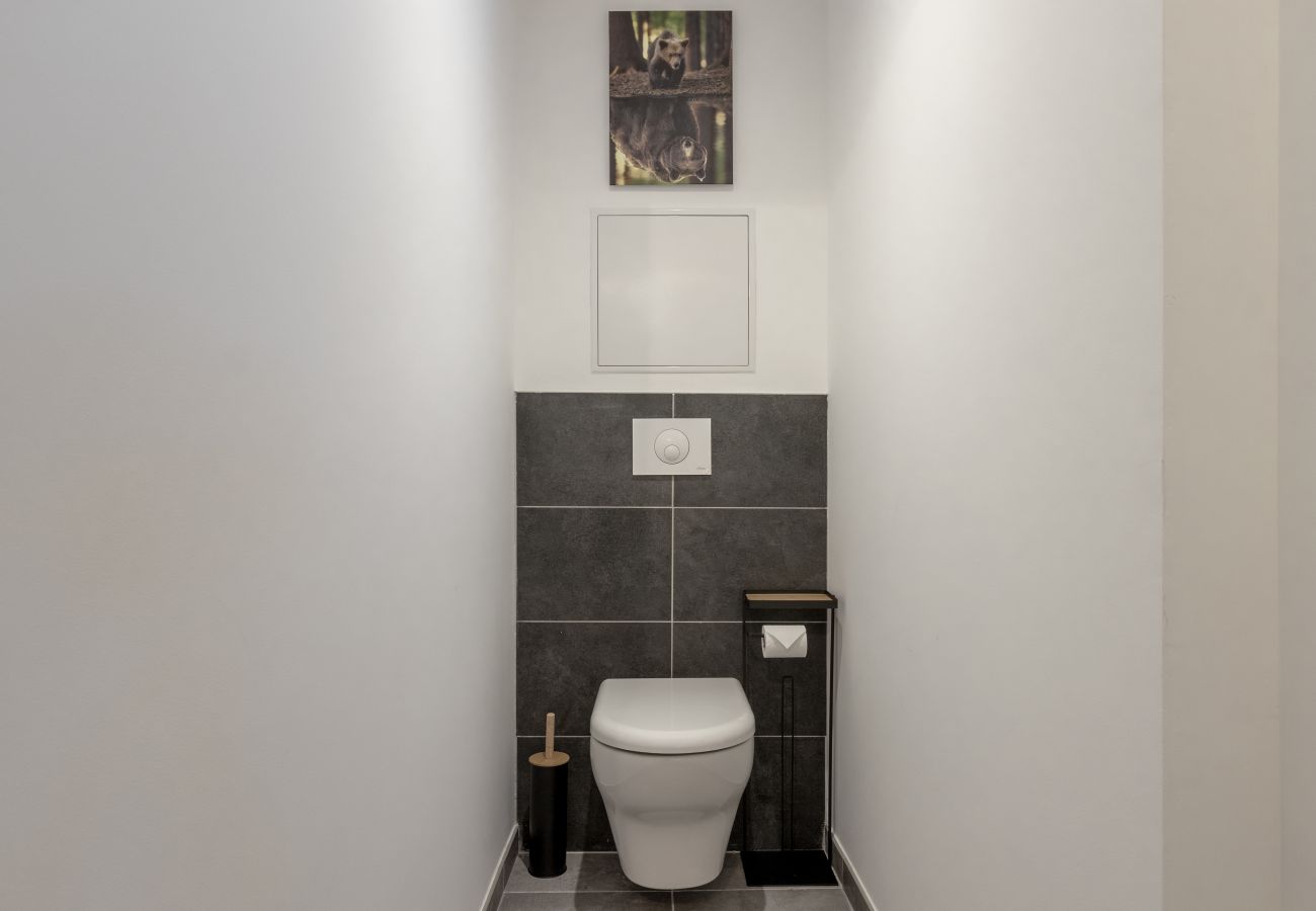Apartment in Les Houches - The Bear – Sauna, Piscine - Face au Kandahar