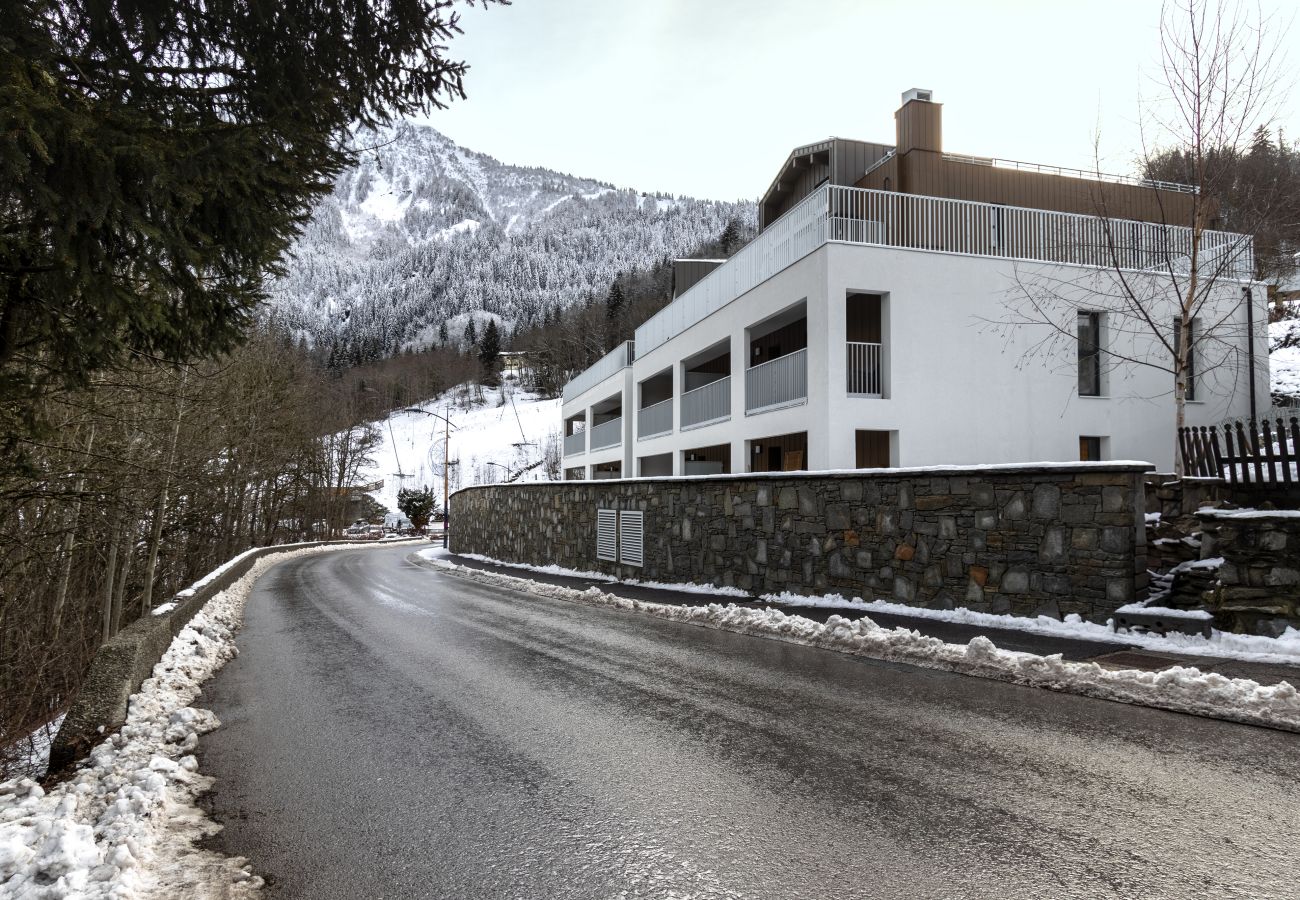 Apartment in Les Houches - The Bear – Sauna, Piscine - Face au Kandahar
