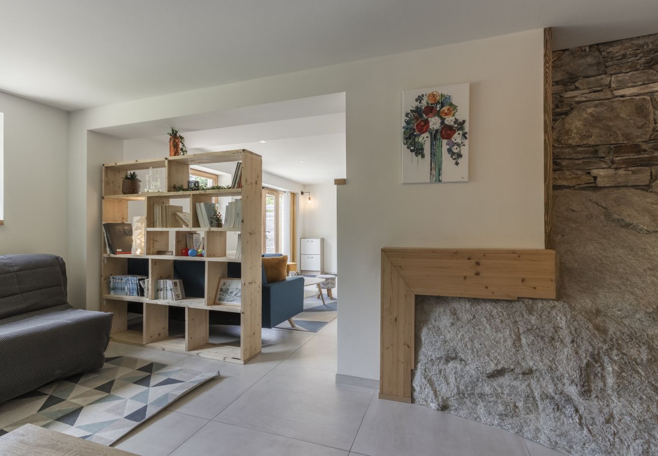 Apartment in Chamonix-Mont-Blanc - Pierre Belle - 80m² - Grande Terrasse et Jardin