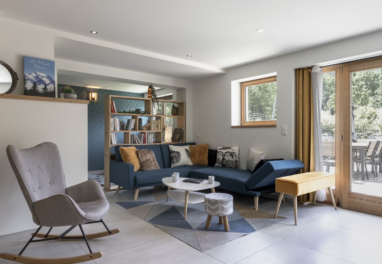 Apartment in Chamonix-Mont-Blanc - Pierre Belle - 80m² - Grande Terrasse et Jardin