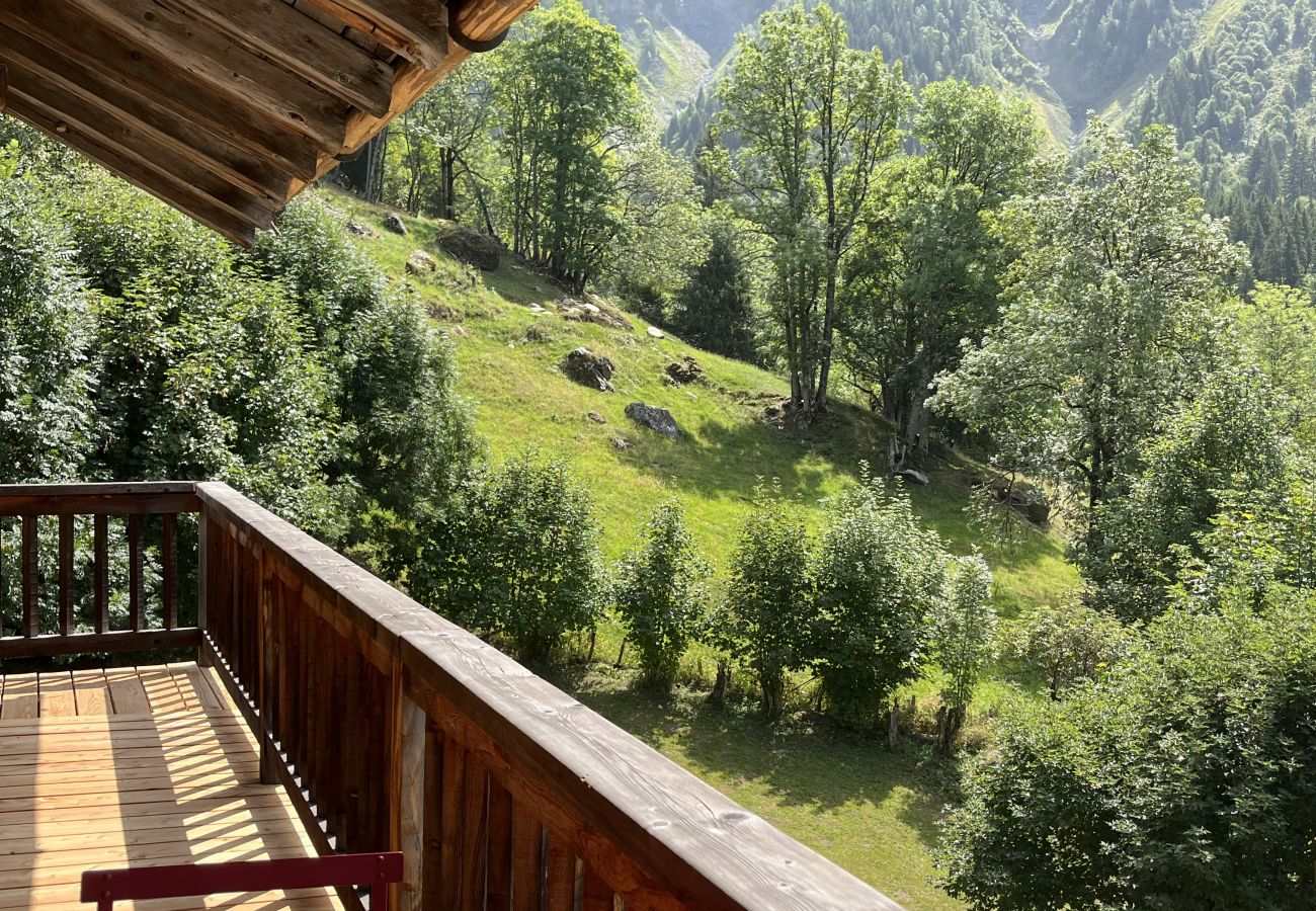 Balcony Ferme des Tétras, Bionnassay – panoramic Alps view