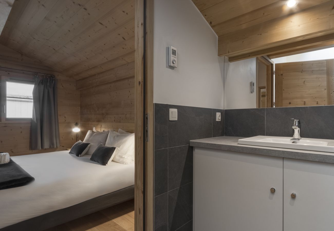 Apartment in Les Houches - Trabets 2 - Vue Montagne - 150m des Remontées
