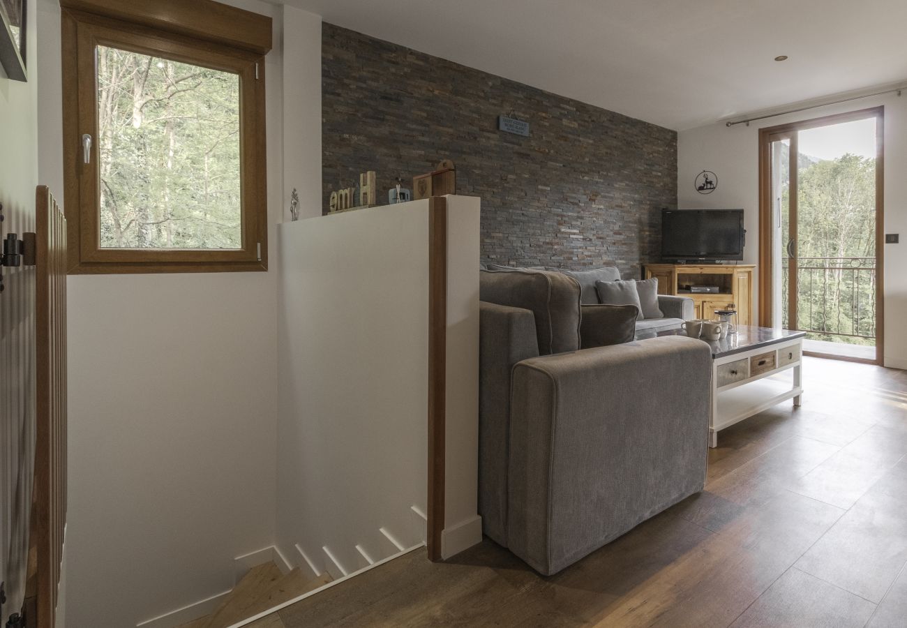 Apartment in Saint-Gervais-les-Bains - Tout Schuss - Centre St Gervais - Vue dégagée