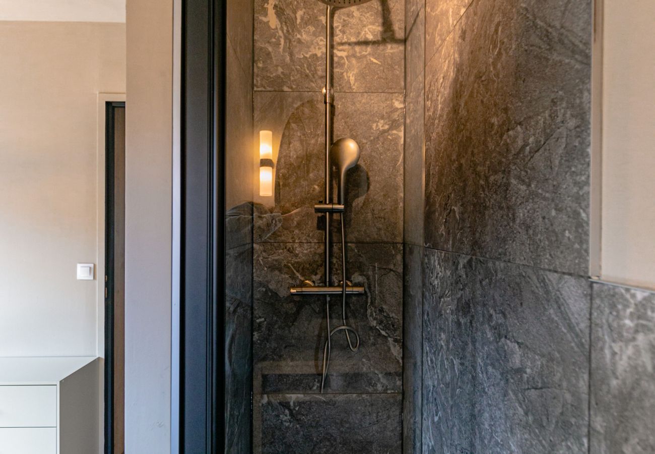 Apartment in Megève - Au Bord de l’eau – Ski & été en famille