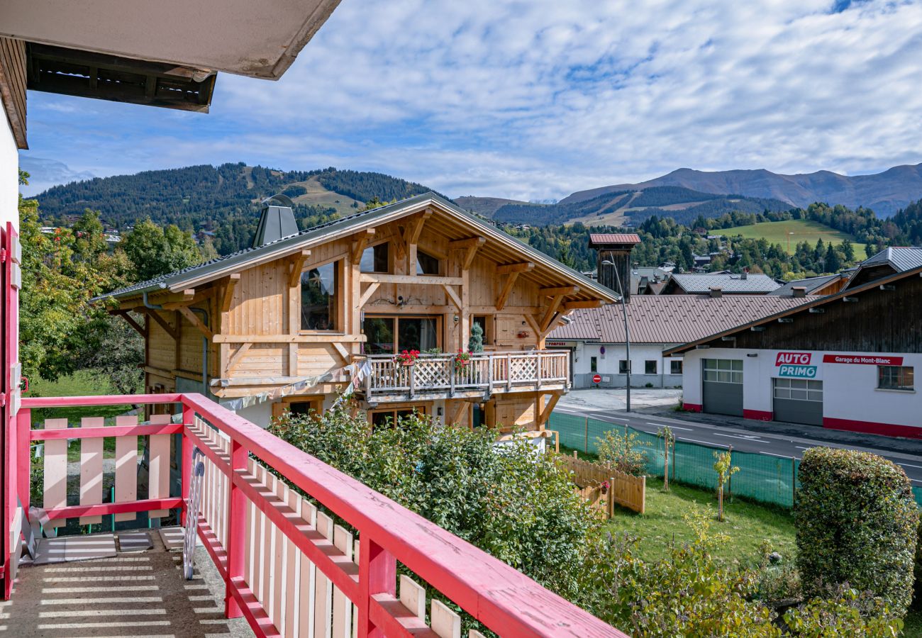 Apartment in Megève - Au Bord de l’eau – Ski & été en famille
