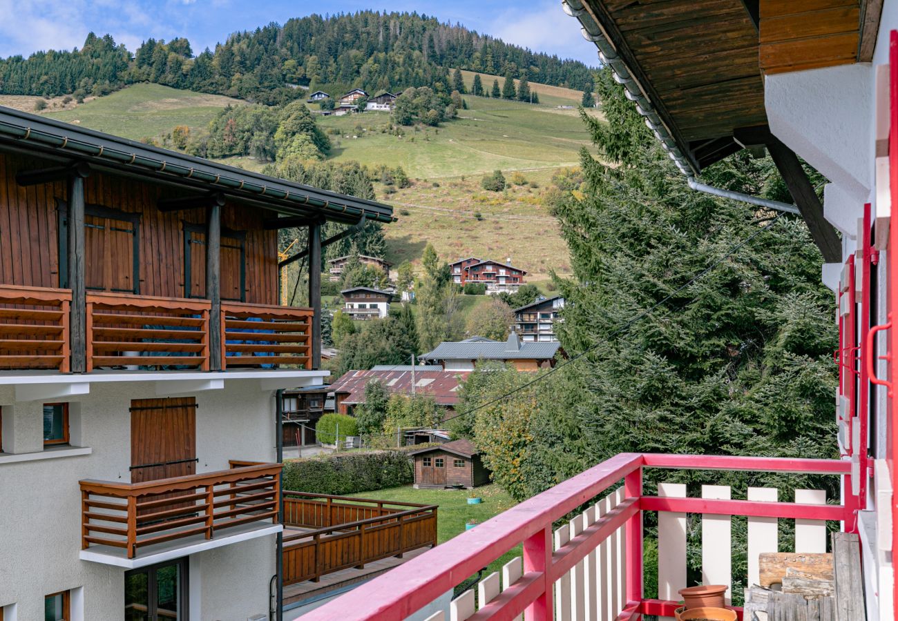 Apartment in Megève - Au Bord de l’eau – Ski & été en famille