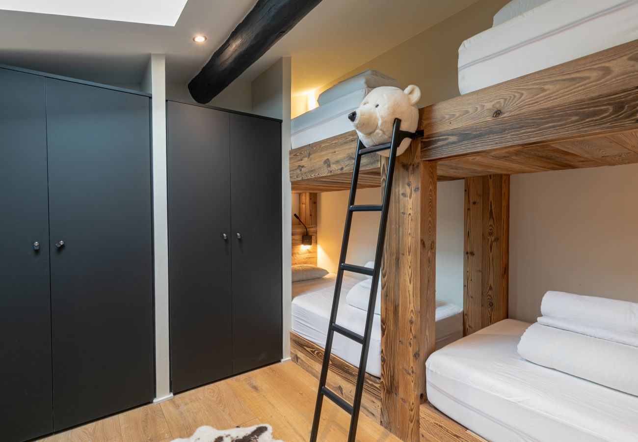 Apartment in Demi-Quartier - Le Black Wood - Chalet famille avec sauna, balnéo