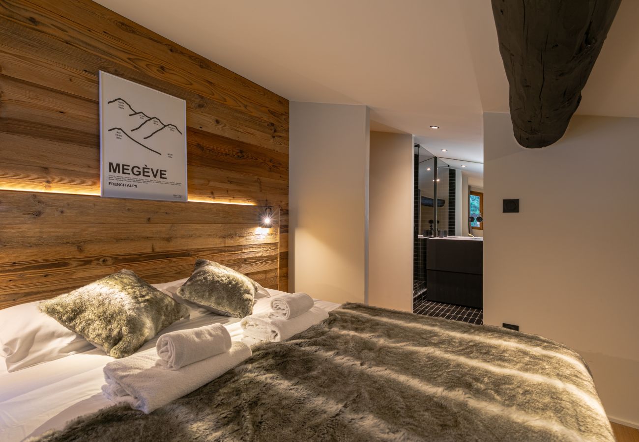 Apartment in Demi-Quartier - Le Black Wood - Chalet famille avec sauna, balnéo