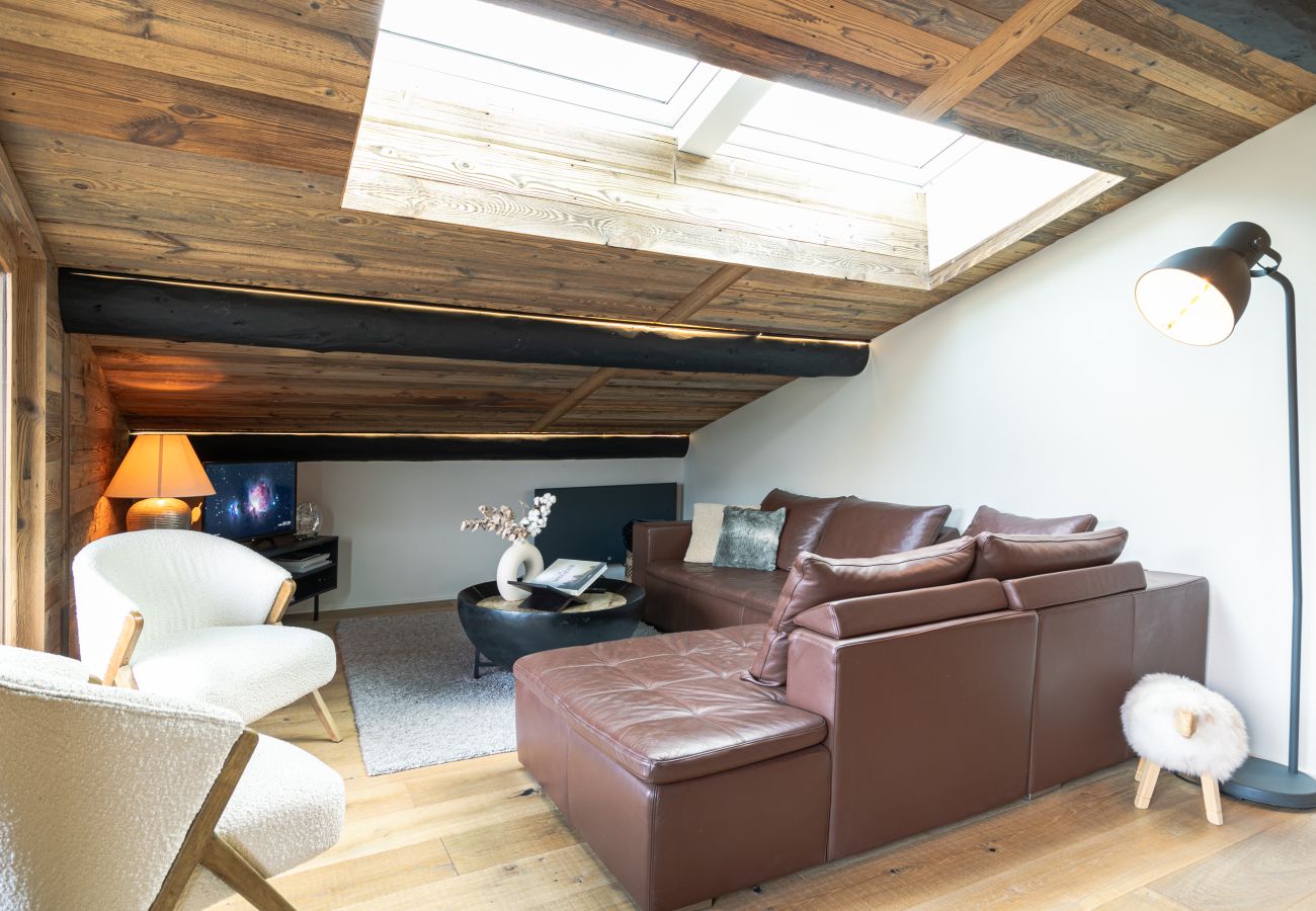 Apartment in Demi-Quartier - Le Black Wood - Chalet famille avec sauna, balnéo