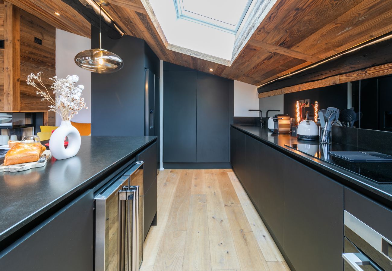 Apartment in Demi-Quartier - Le Black Wood - Chalet famille avec sauna, balnéo