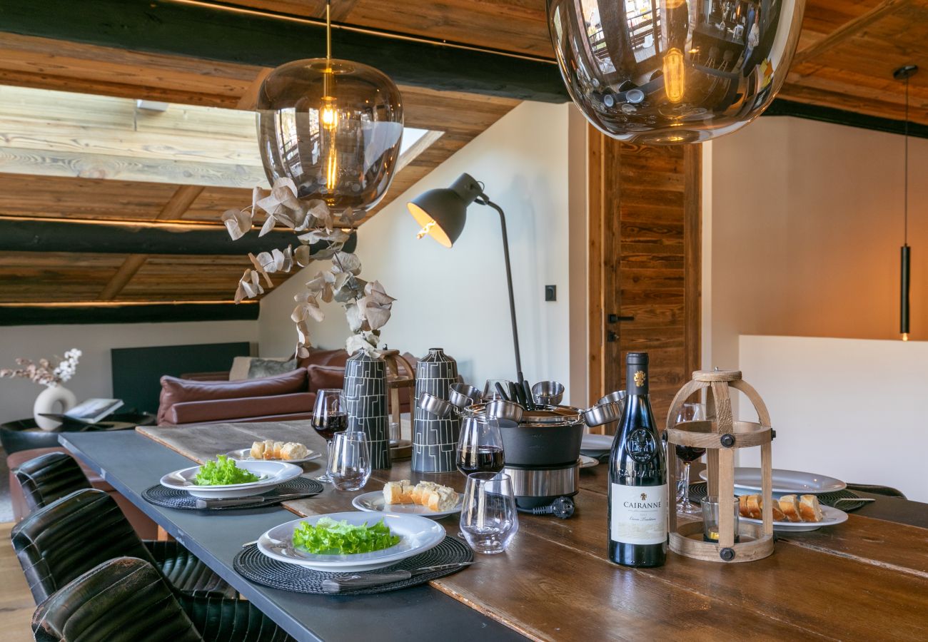 Apartment in Demi-Quartier - Le Black Wood - Chalet famille avec sauna, balnéo