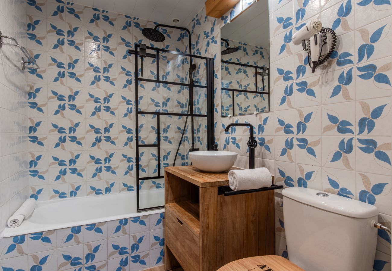 Studio in Saint-Gervais-les-Bains - Vue du Rosay - Balcon, vue montagne et confort