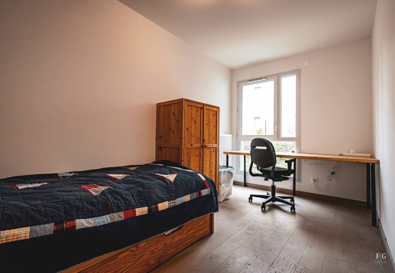 Apartment in Sallanches - Le Doran - Terrasse & Vue Mont Blanc