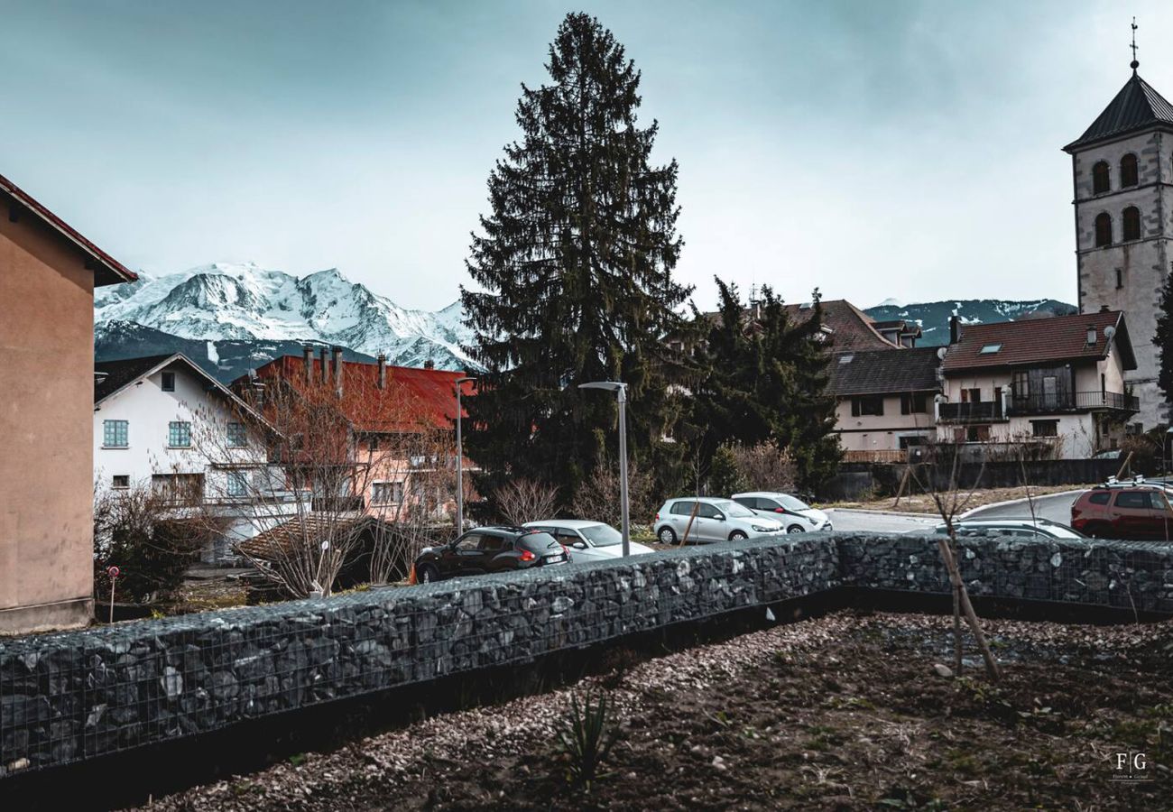 Apartment in Sallanches - Le Doran - Terrasse & Vue Mont Blanc