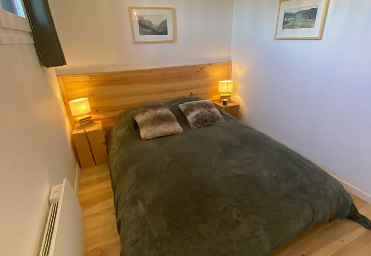 Apartment in Sallanches - Les Chaumes - T3 moderne piscine