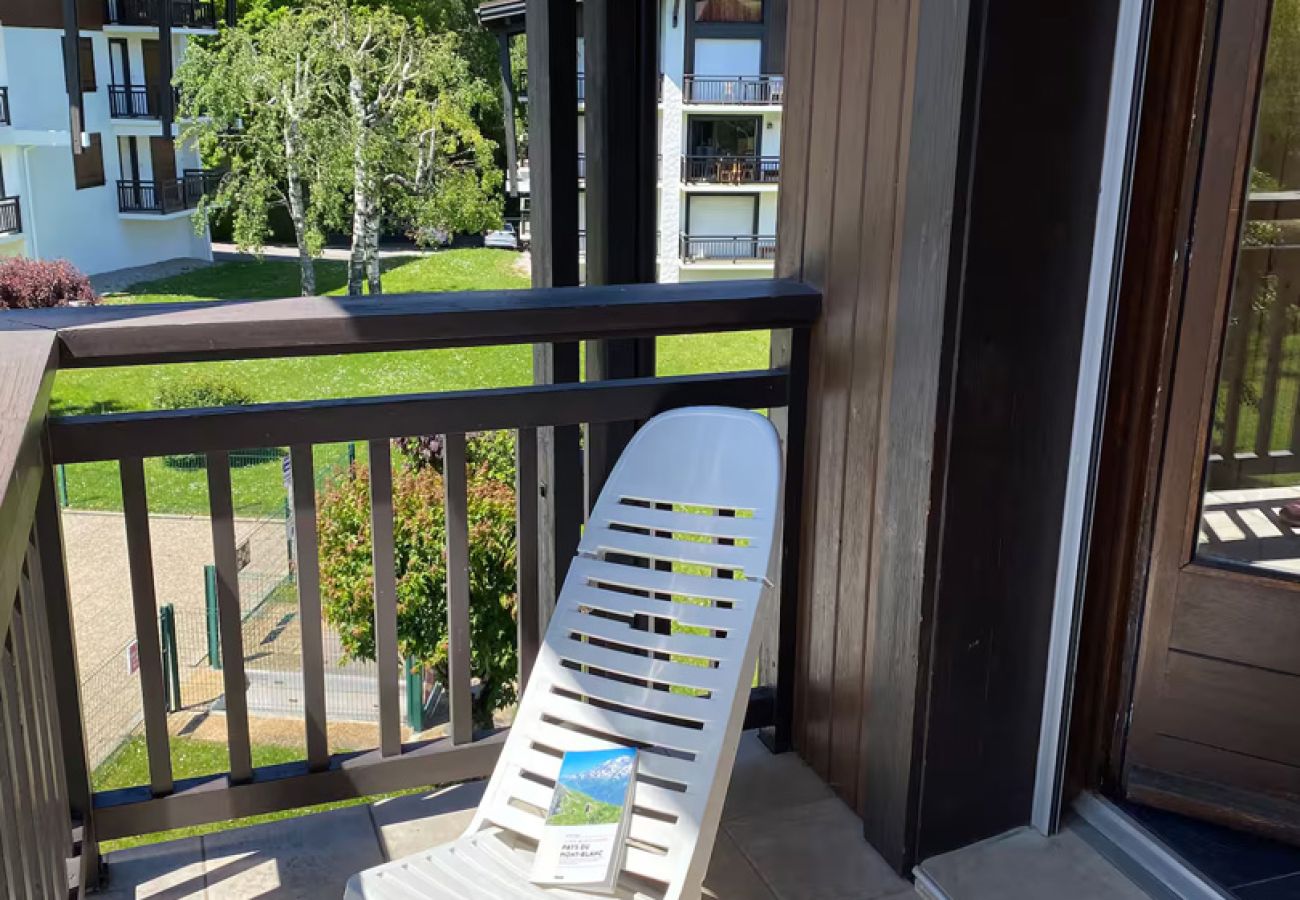 Apartment in Sallanches - Les Chaumes - T3 moderne piscine