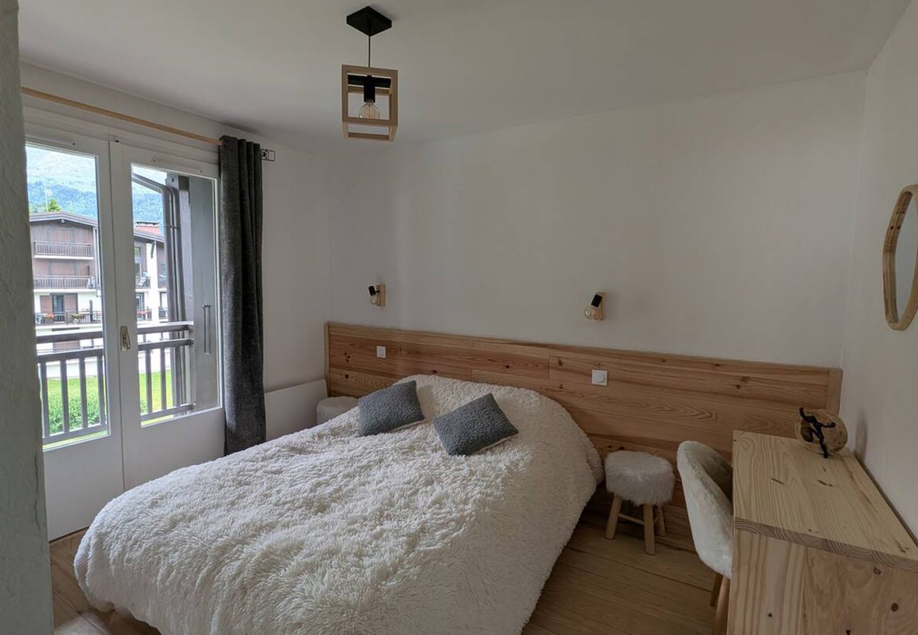 Apartment in Sallanches - Les Chaumes - T3 moderne piscine