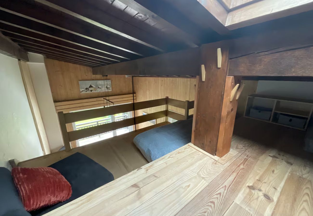 Apartment in Sallanches - Les Chaumes - T3 moderne piscine