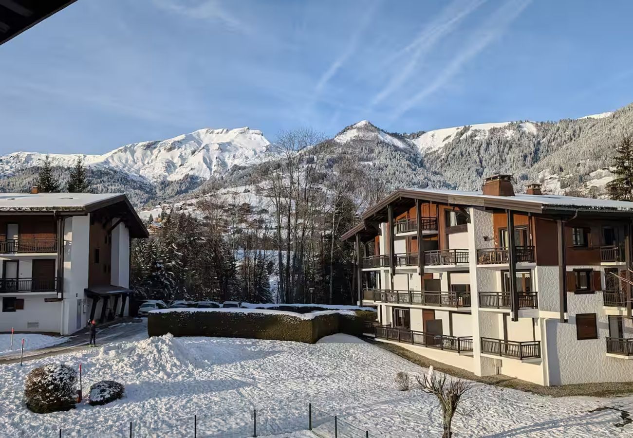 Apartment in Sallanches - Les Chaumes - T3 moderne piscine