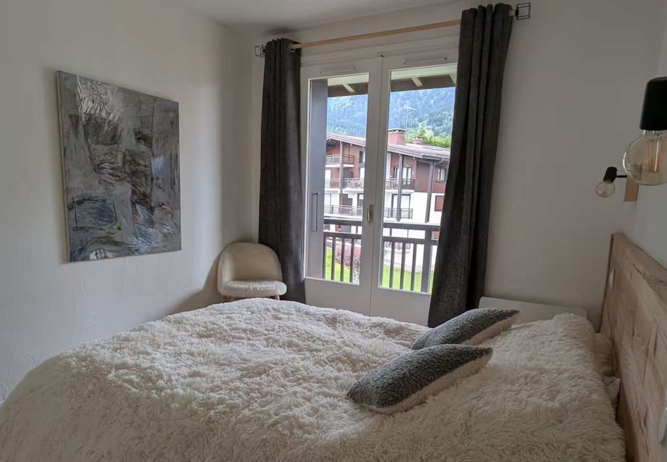 Apartment in Sallanches - Les Chaumes - T3 moderne piscine