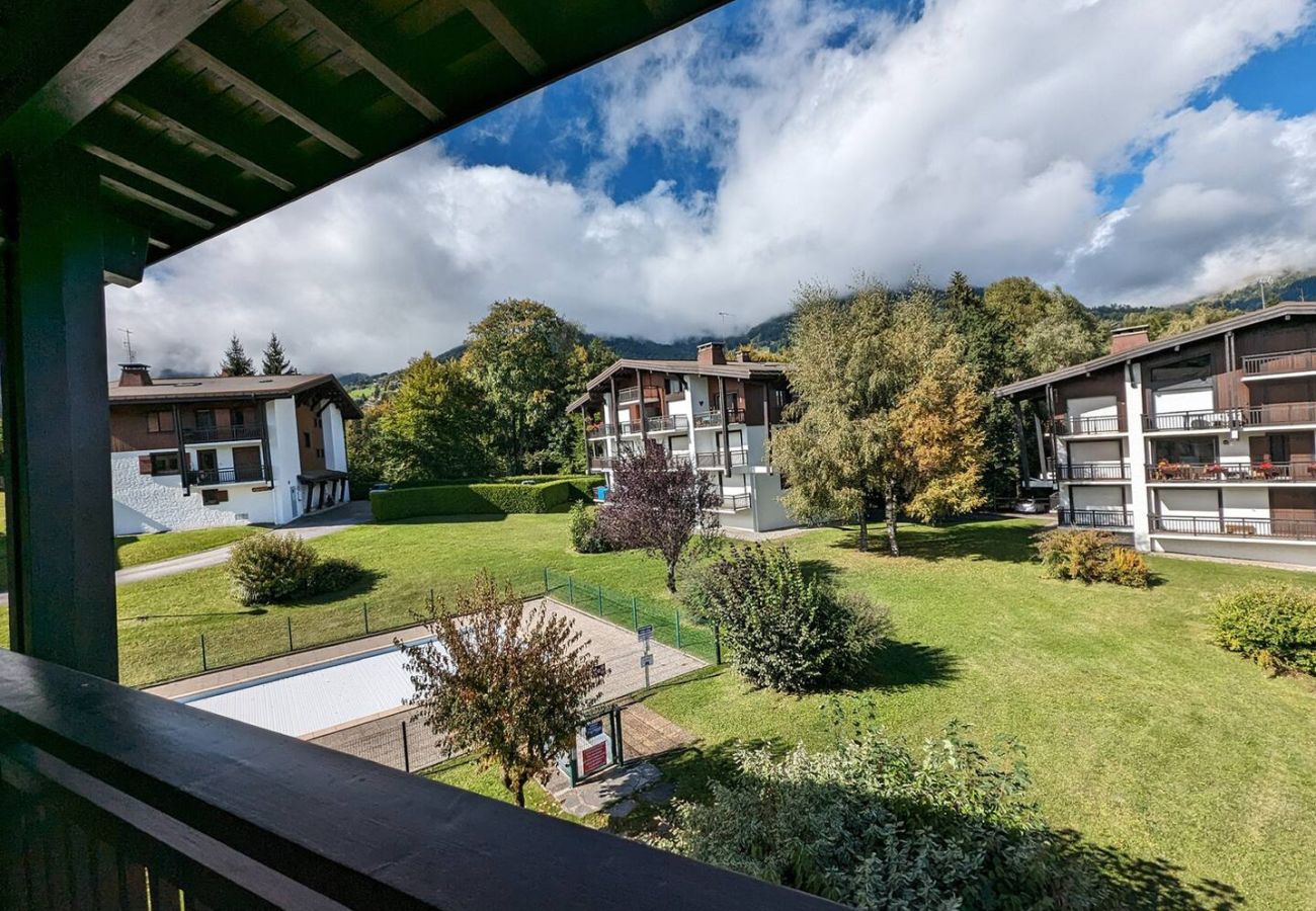 Apartment in Sallanches - Les Chaumes - T3 moderne piscine