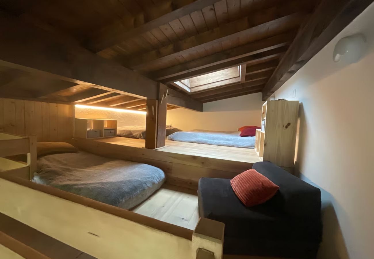 Apartment in Sallanches - Les Chaumes - T3 moderne piscine