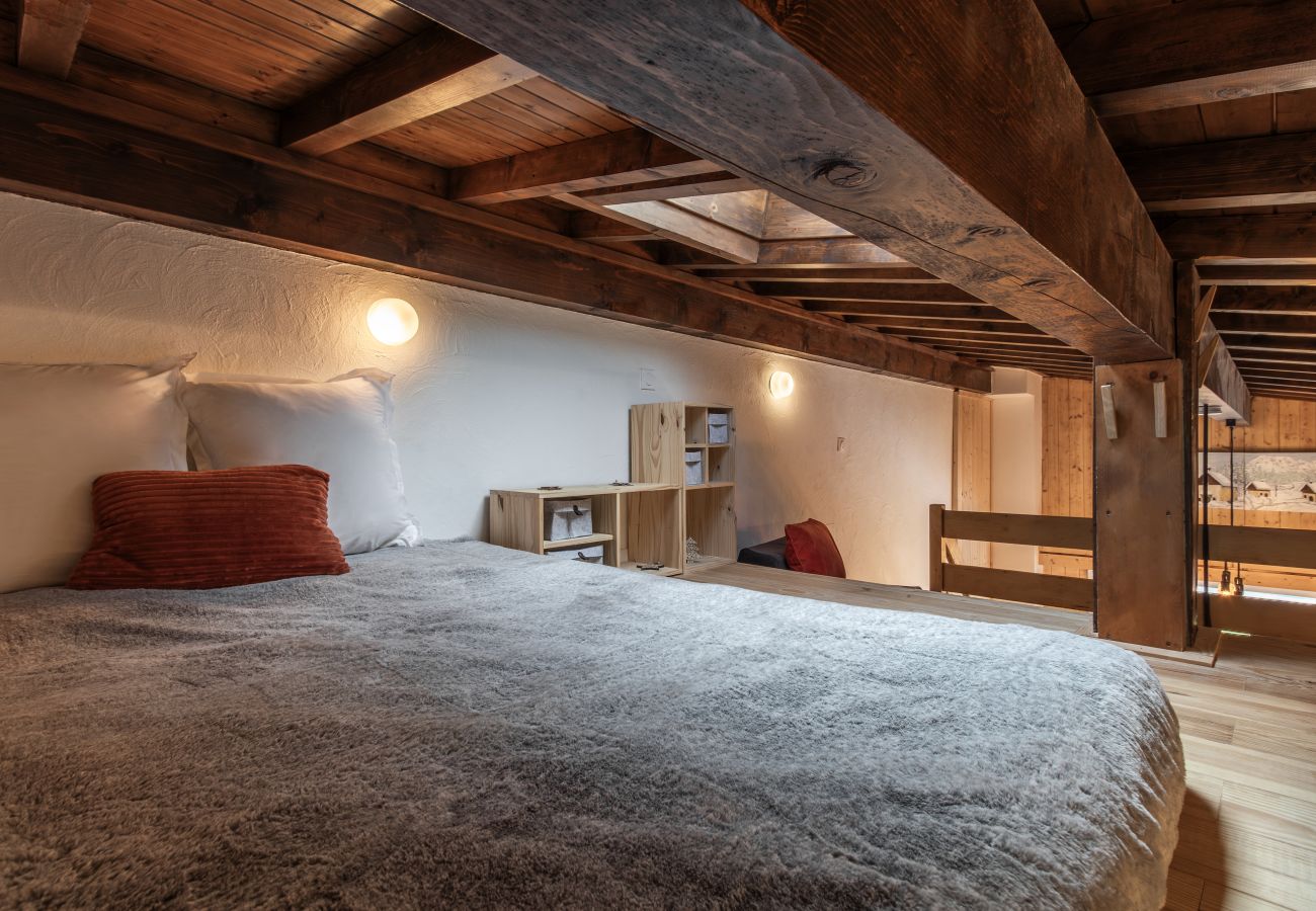 Apartment in Sallanches - Les Chaumes - T3 moderne piscine