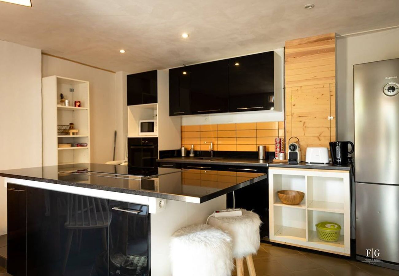 Apartment in Saint-Gervais-les-Bains - Grande Terrasse - Vue Mont Blanc