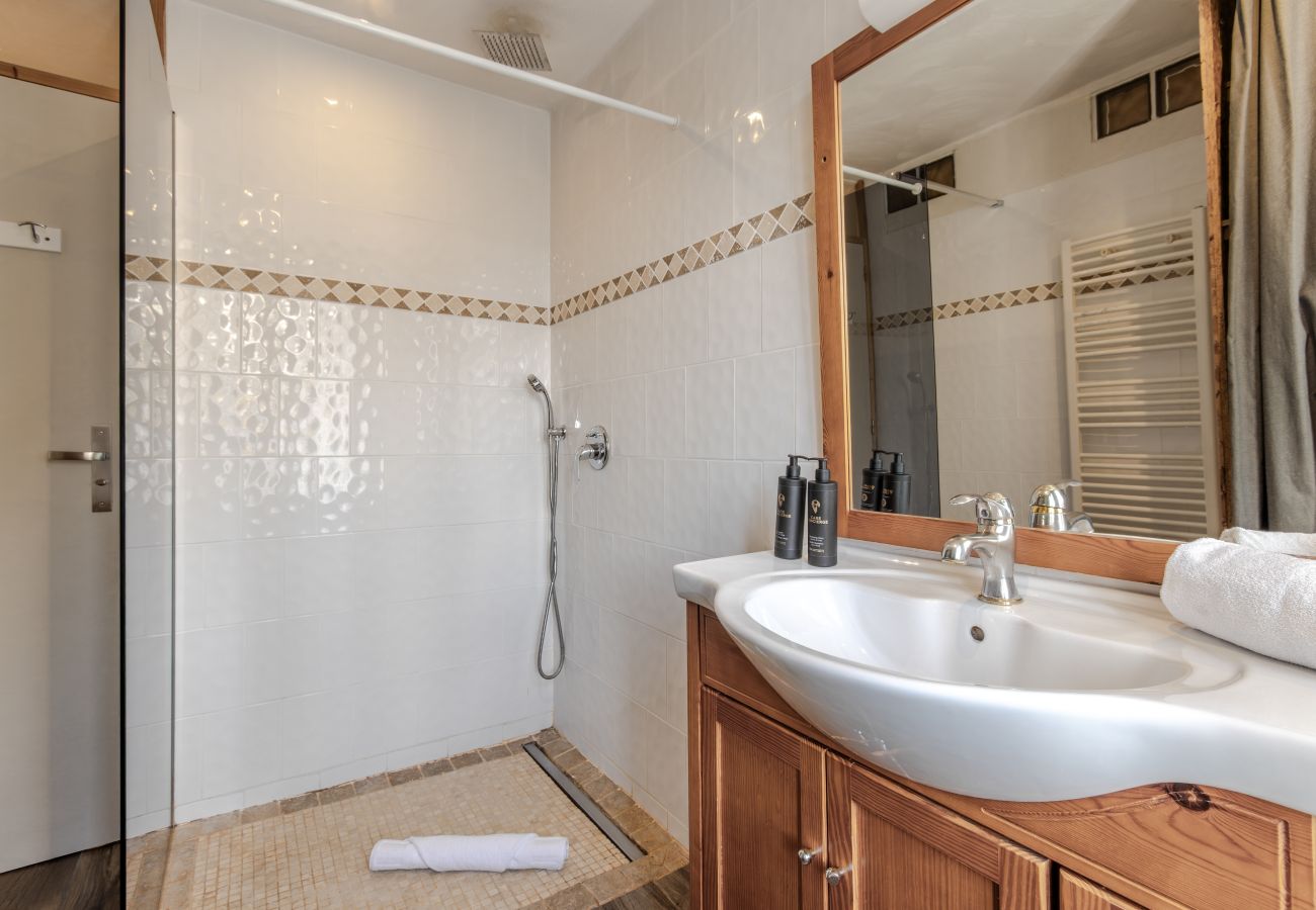 Apartment in Saint-Gervais-les-Bains - Au coin du feu - Vue chaine Mont Blanc