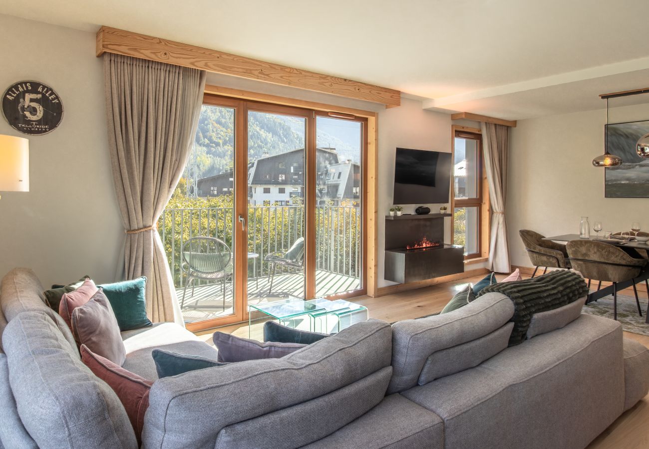 Apartment in Chamonix-Mont-Blanc - Blanc Mont Blanc - Centre-ville Rénové & Parking