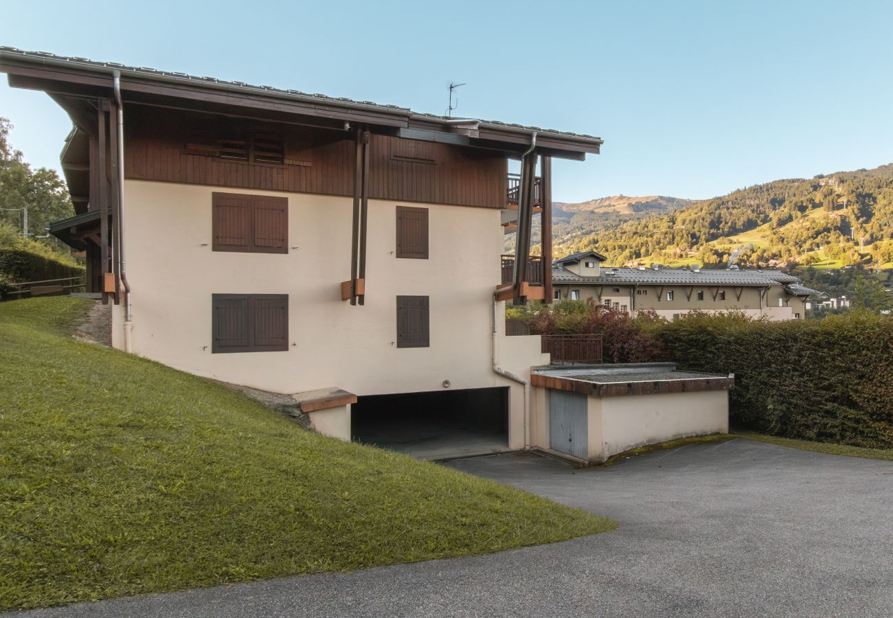 Apartment in Saint-Gervais-les-Bains - Le Saint Bernard - T2 Terrasse Vue Mont Joli 42m2