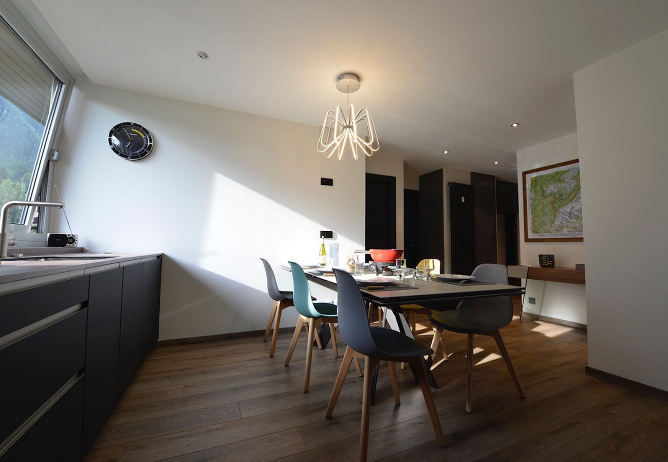 Apartment in Chamonix-Mont-Blanc - Quartz - Appt 4 étoiles vue Mont-Blanc - Centre