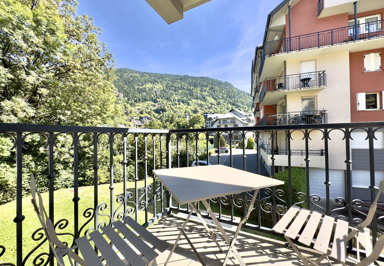 Apartment in Saint-Gervais-les-Bains - Le Bon Endroit - Centre - Près Pistes & Thermes