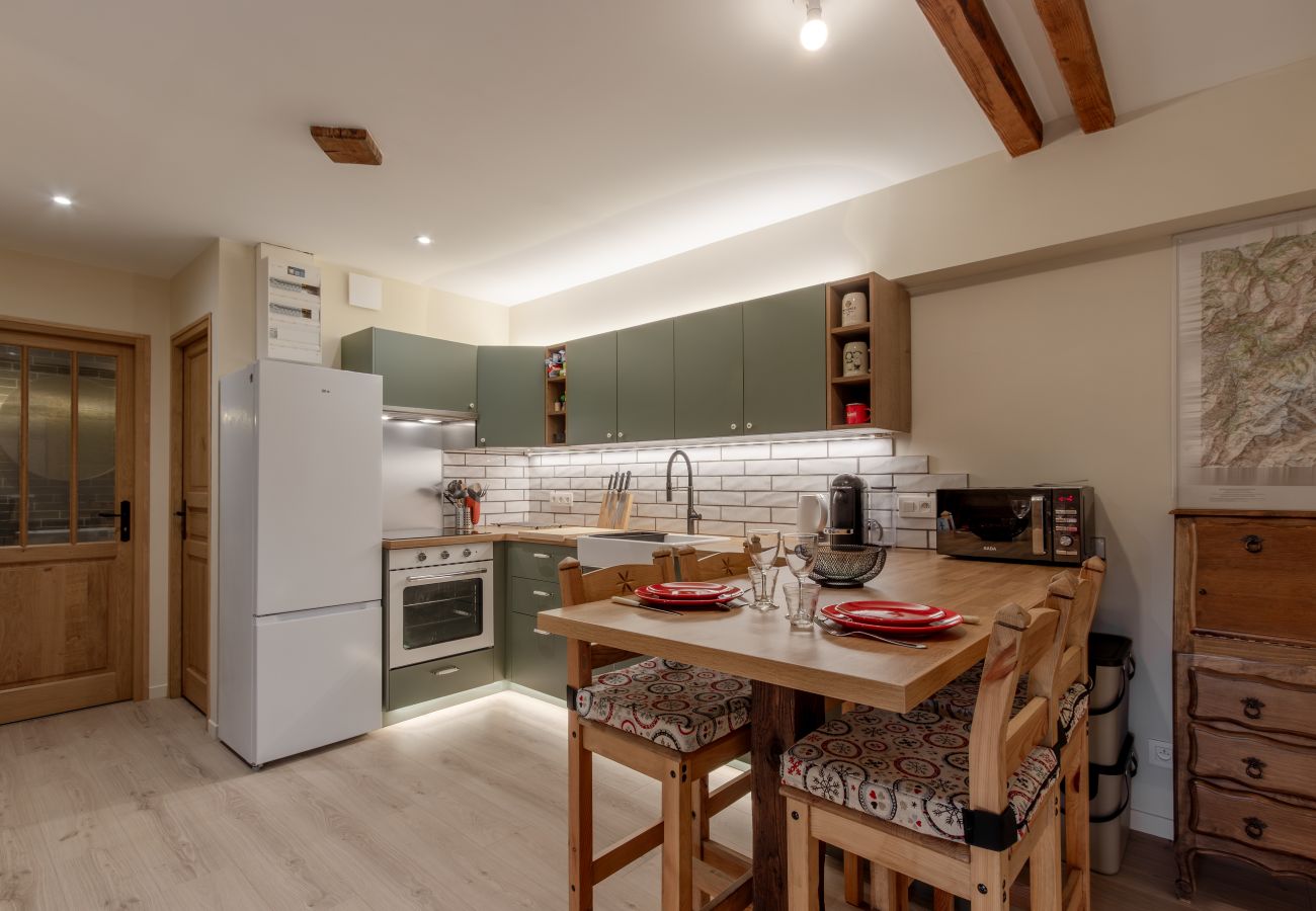 Apartment in Saint-Gervais-les-Bains - La Marquise - Rénové - Vue Aravis & proche thermes