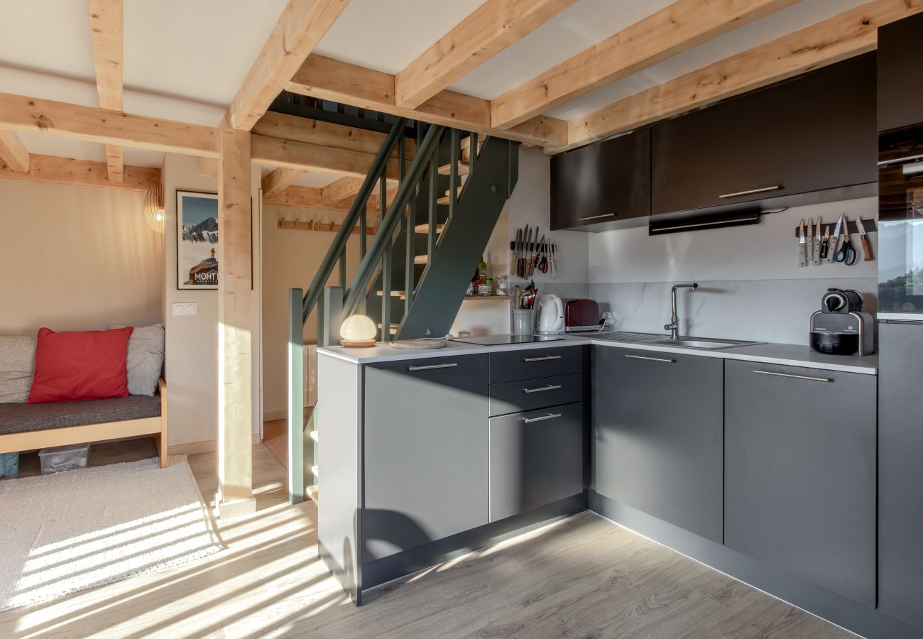 Apartment in Saint-Gervais-les-Bains - Le Mont Joux - Vue montagne & télécabine