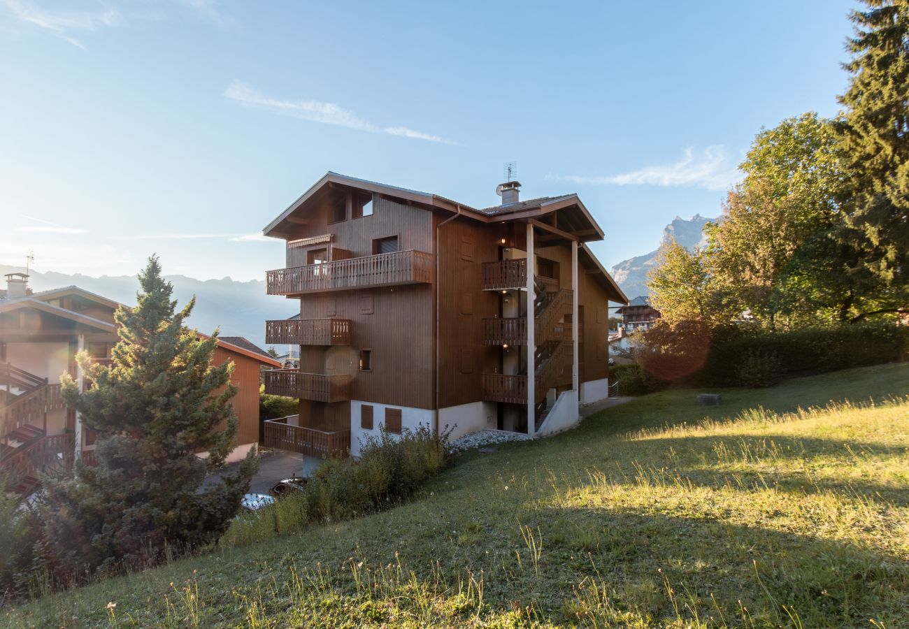 Apartment in Saint-Gervais-les-Bains - Le Mont Joux - Vue montagne & télécabine
