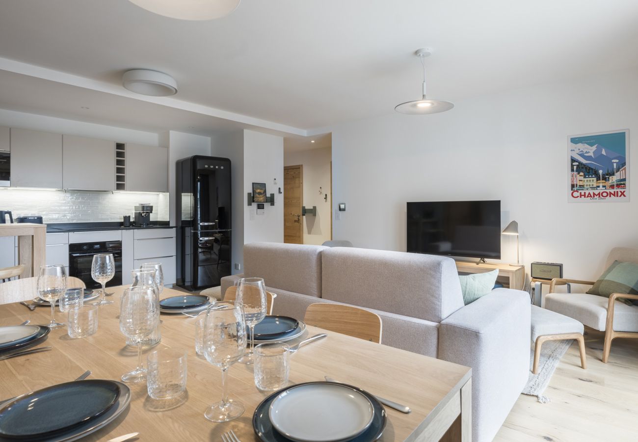 Apartment in Chamonix-Mont-Blanc - White Dream - Vue et confort en centre-ville