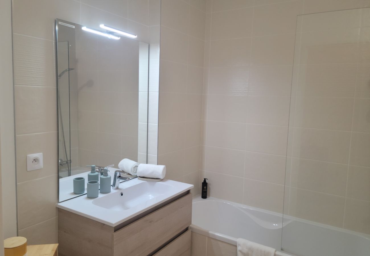 Apartment in Saint-Gervais-les-Bains - Alpin Les Thermes – Près Thermes & Tramway