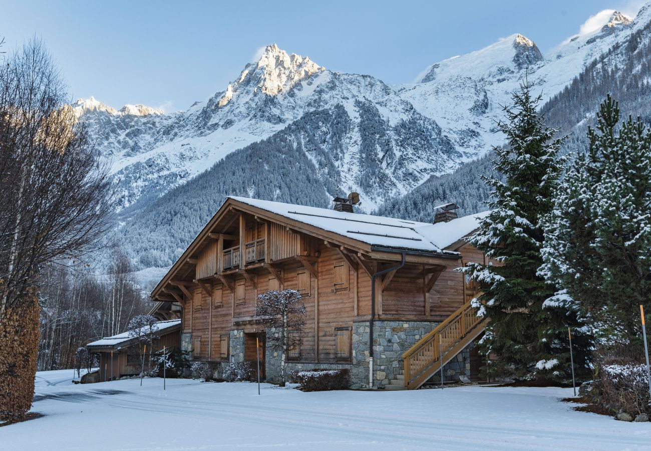 Apartment in Les Houches - Le Hameau des Glaciers – Ski & Vue Incroyable