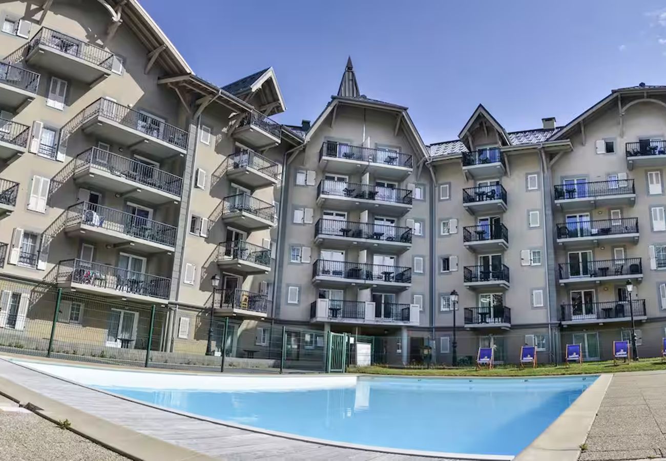 Apartment in Saint-Gervais-les-Bains - Grand Panorama – T3 skis aux pieds Bettex